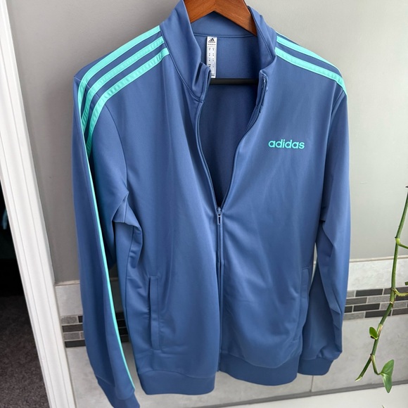 Adidas lightweight track jacket - Picture 1 of 3